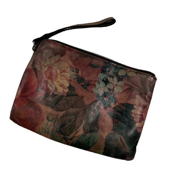 Patricia Nash 100% Full Grain Leather Cassini Wristlet - Picture 6 of 8